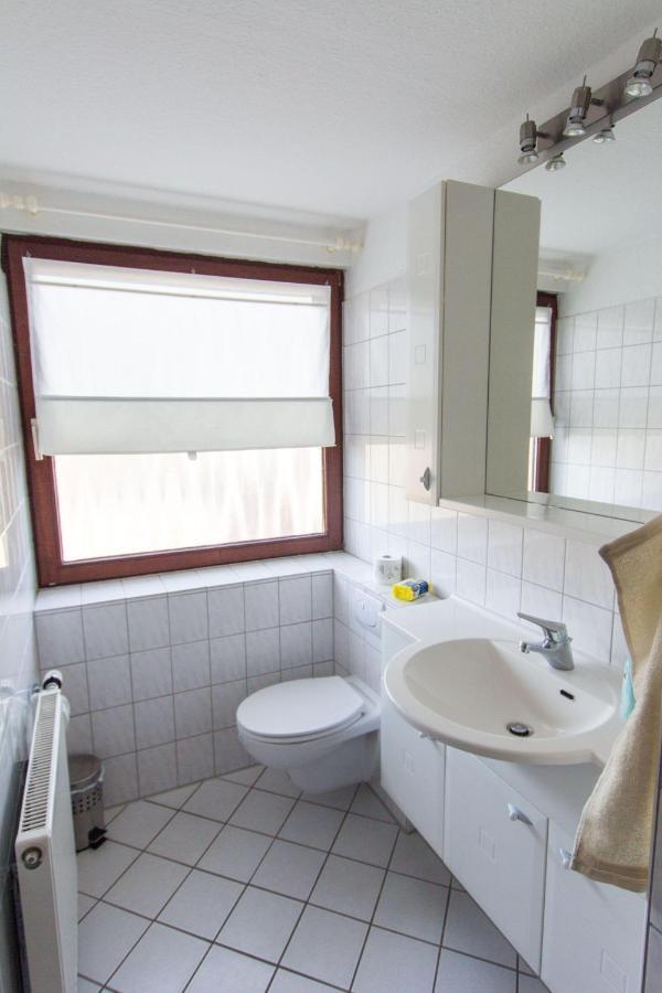 Ferienwohnungen-Neue-Tiefe-Wohnung-Kleiderbuegel Neue Tiefe Fehmarn Exterior photo